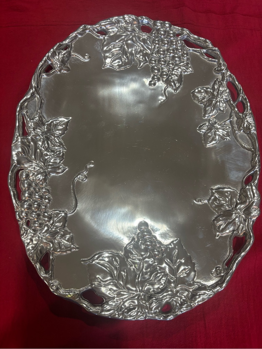 Arthur Court Grape Oval Platter